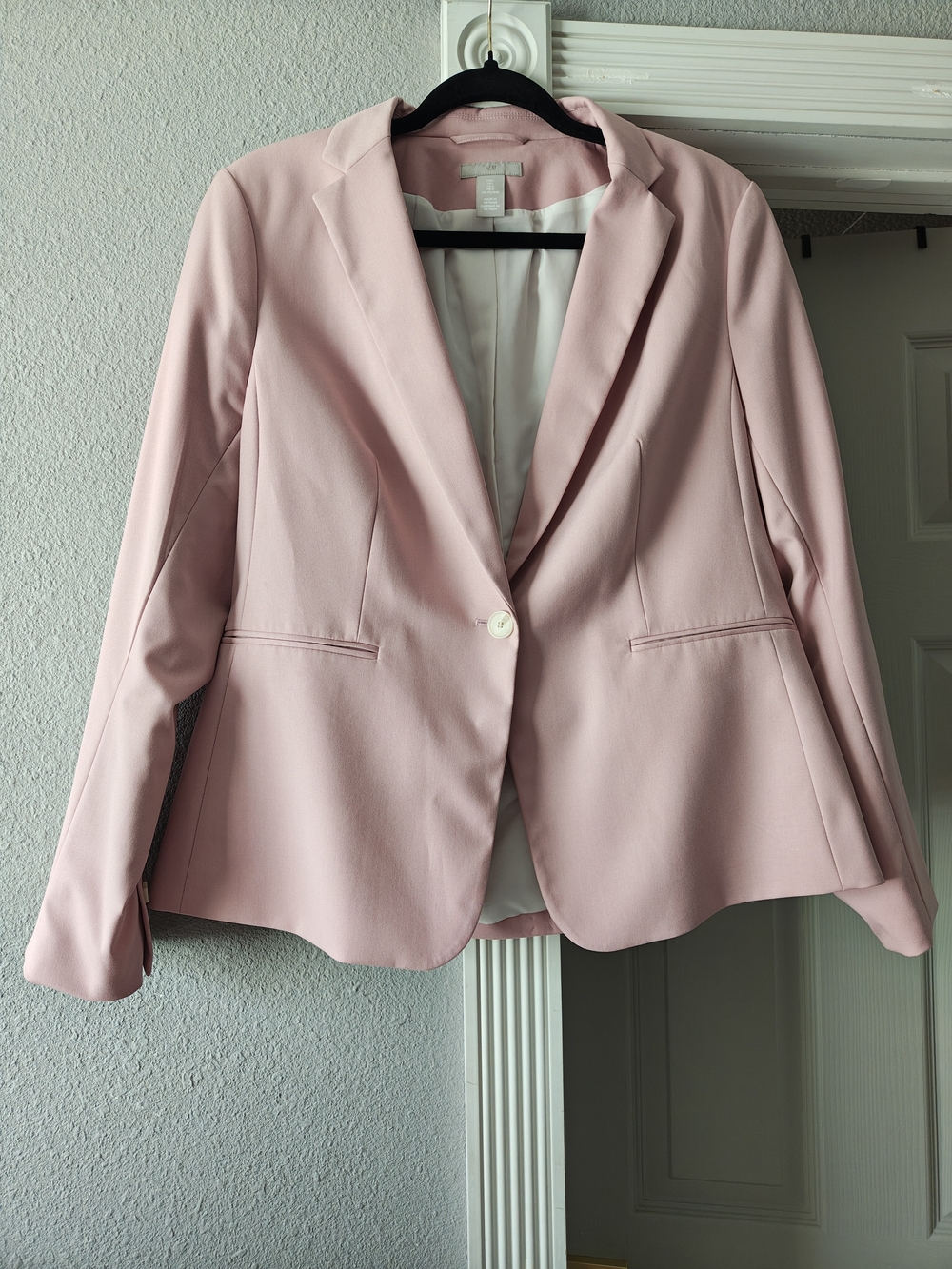 H&M Pale Pink Single-Button Blazer